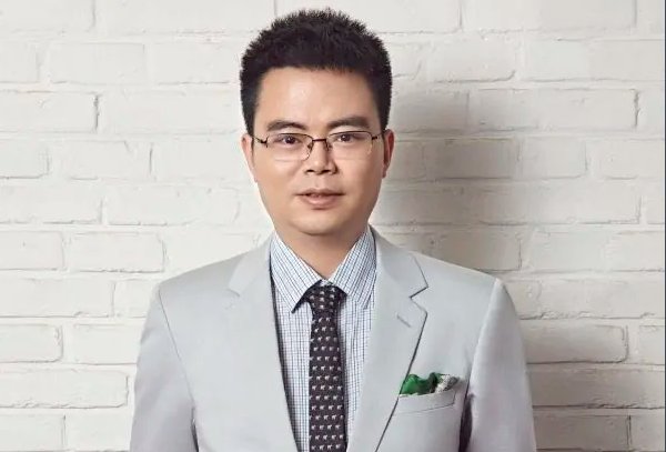 郑翔洲的经历