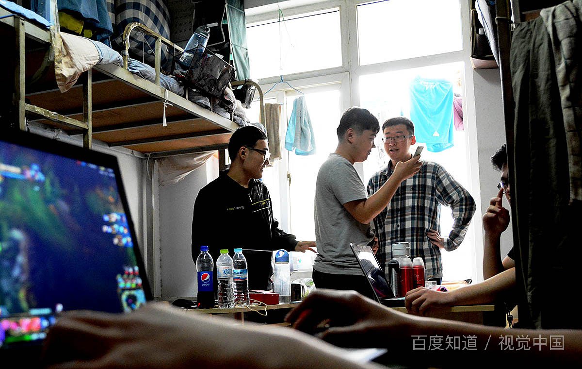 男生宿舍会互相帮助吗？
