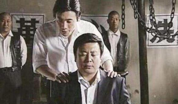 当年假扮成演员，去横店拍戏13年的杀人犯吉世光，他结局如何了？