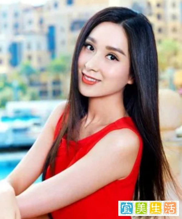 2002年，杨恭如遭一少妇掌掴，从此玉女形象不再、事业跌入谷底