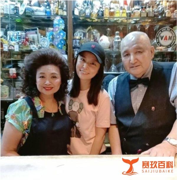 霍建华夫妇约会被偶遇！林心如素颜出镜变化大，脸蛋发福肤色黝黑