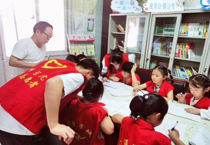 社会实践经历是指什么？