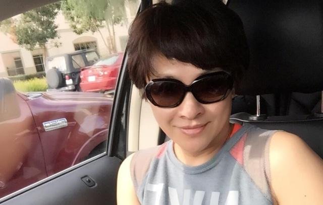 事业当红时嫁为人妻，离婚后独自抚养儿子13年，苏瑾如今怎样了？