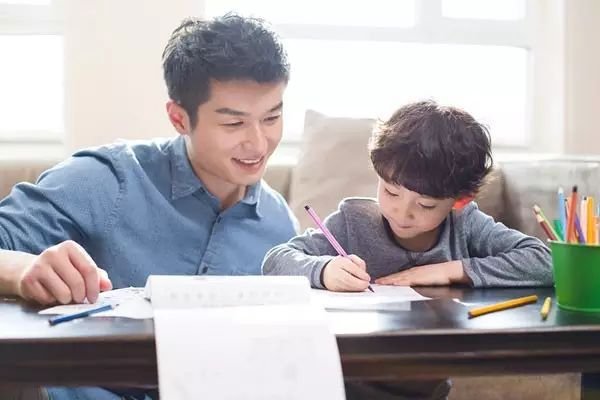 孩子不想写作业怎么办