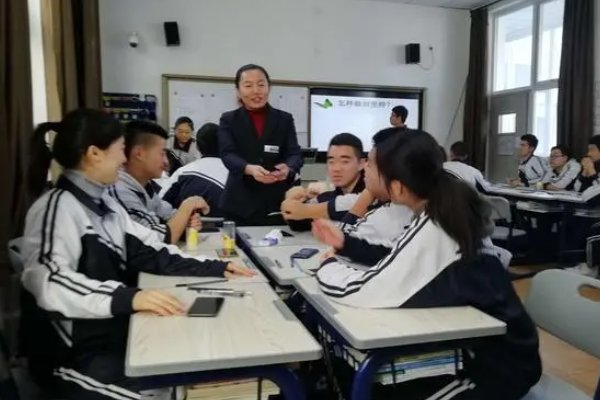 四伏是什么意思