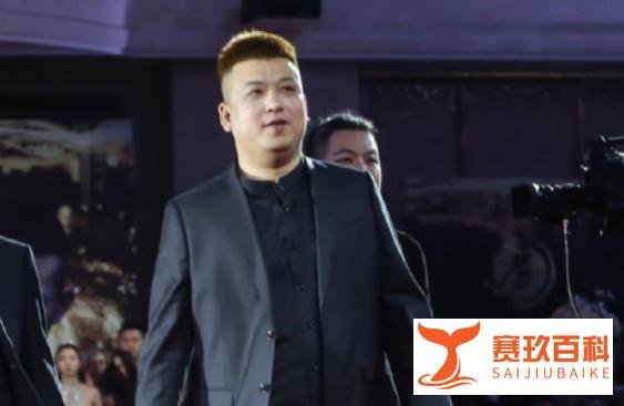 李四妻子首次发声斥责李四外面有人了，二驴接到某部门电话不允许直播