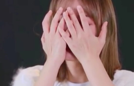 惜败给刘雯组后,导师胡兵自责落泪,当场人员有何反应?