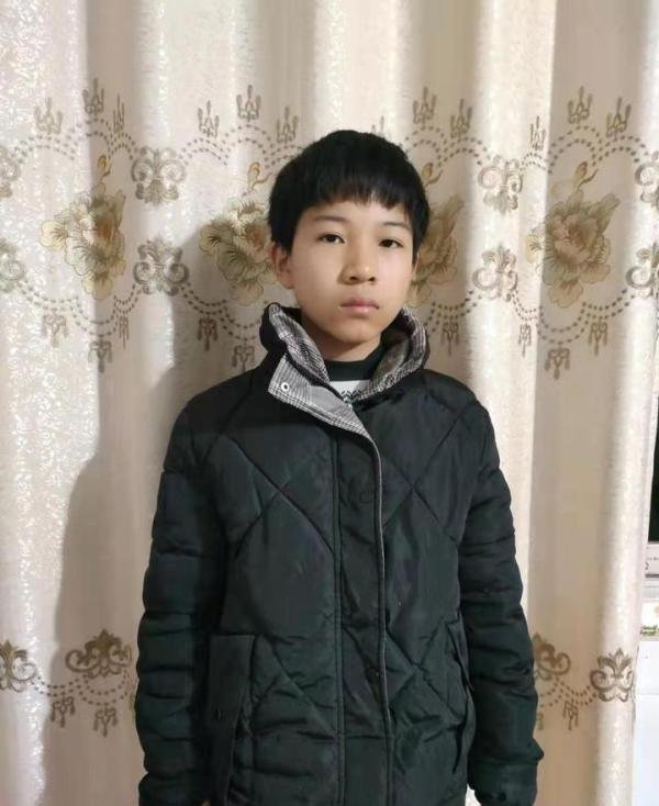 13岁男孩期末没考好,书包里被翻出一本手绘中草药图。难道李时珍转世了?