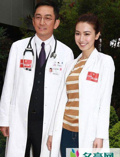 吴启华有几个老婆 吴启华第一任老婆