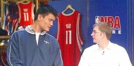 历史回顾：姚明与NBA的“桥梁”——科林潘