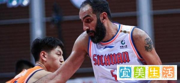 仍未摆脱依赖？四川还想和老哈继续合作，球队是时候向前看了