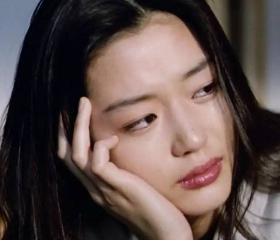 姐姐离婚后一直住我家,老婆让我问她要房租,我该咋办?