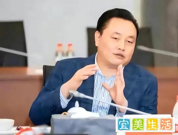 国美电器被申请破产清算？线下电商风光不再，黄光裕已套现10亿？