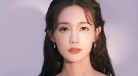 李一桐回应采访时说爱吃墙皮:都是年轻时候的事了,如何看待这一癖好?