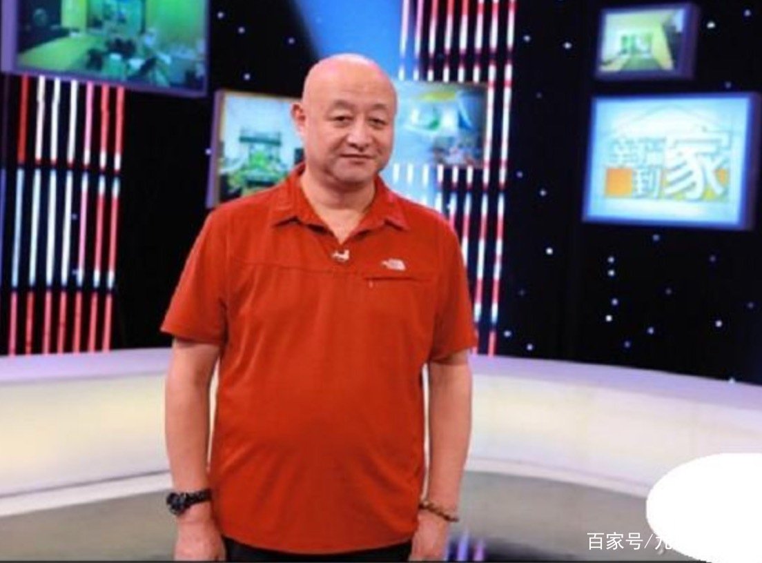 看不起郭德纲，卖假药娶“闺女”被赶出相声界，陈寒柏后悔么？