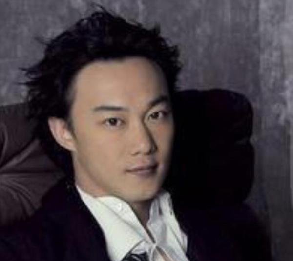 陈奕迅与他的病态三部曲之《防不胜防》
