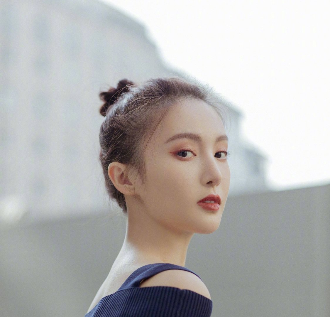 你如何看待金晨按脚被说肾不好这件事？