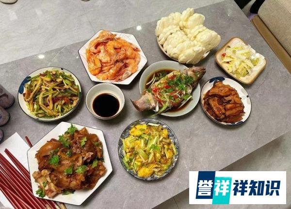 回村过年的年轻人，想回大城市了｜共度幸福年·团圆