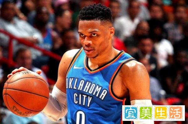 无上的荣耀！盘点现役NBA必进名人堂的十大球星：前三名无争议！