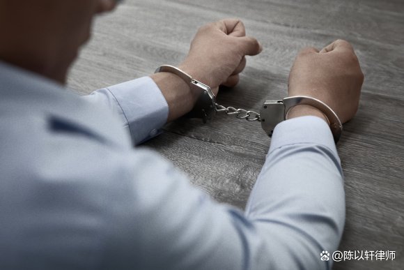供认不讳是不承认吗