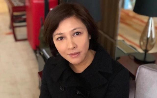 事业当红时嫁为人妻，离婚后独自抚养儿子13年，苏瑾如今怎样了？