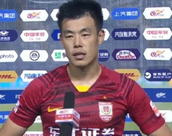 太逗了!中超赛后采访现神级乌龙,到底发生了什么?
