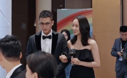 《陌生的恋人》讲述了什么故事 小说的结局是什么