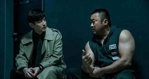 韩国版《飞越巅峰》，马东锡、韩艺璃主演——每天一部好电影之《冠军》