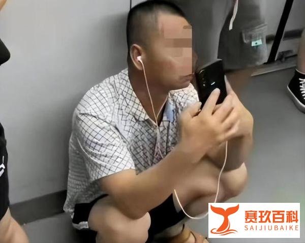 川大张薇好友为其发声：人已抑郁，如果出事你们都是凶手