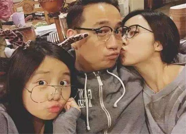 “用点力！”3岁女儿模仿说话，父母羞愧难当：再恩爱也要避嫌，为何？