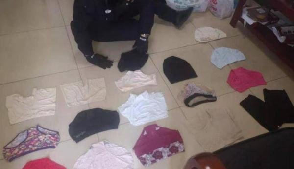 当年李女士家中现金一分不少，可衣架上的8条内裤不见了！