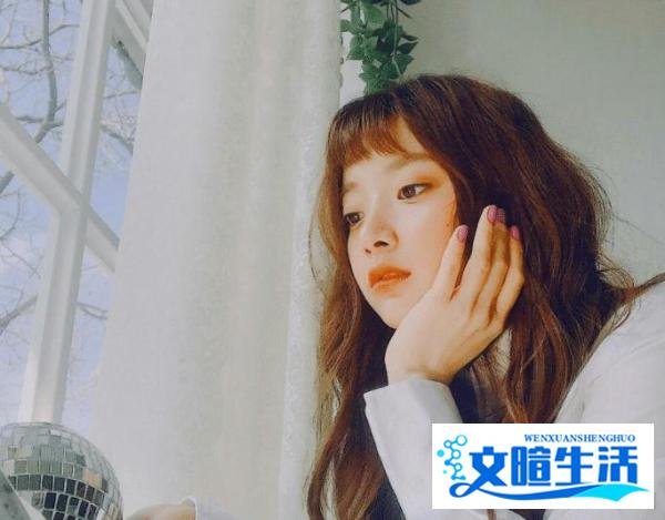 李玹珠晒“名牌包包”遭质疑，本人发文道歉，曾遭April霸凌