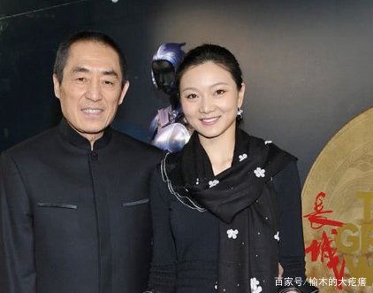 71岁张艺谋为娇妻庆生,送花大秀恩爱,他们夫妻之间的感情如何?