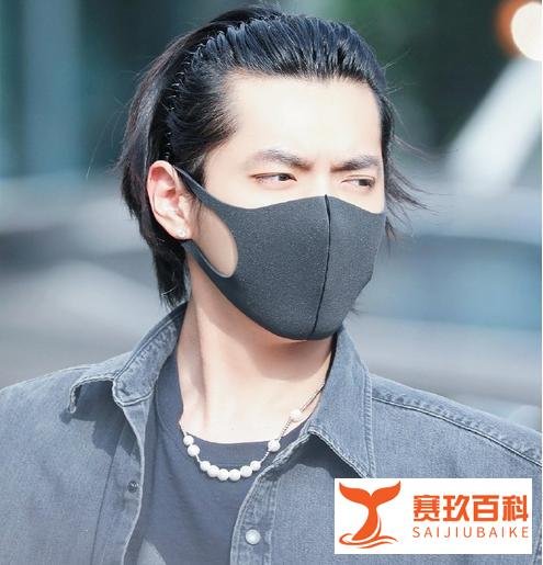 吴亦凡新发型现身机场,却有网友表示撞脸“马大姐”!他俩像吗?