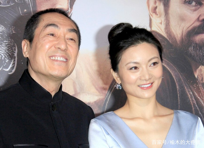 71岁张艺谋为娇妻庆生,送花大秀恩爱,他们夫妻之间的感情如何?