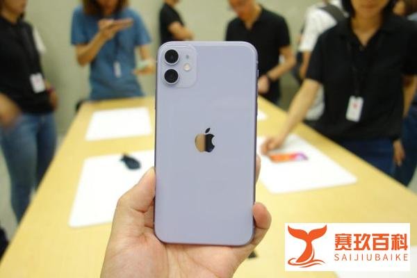 目前降价最“狠”的三款手机，第二款学生党首选