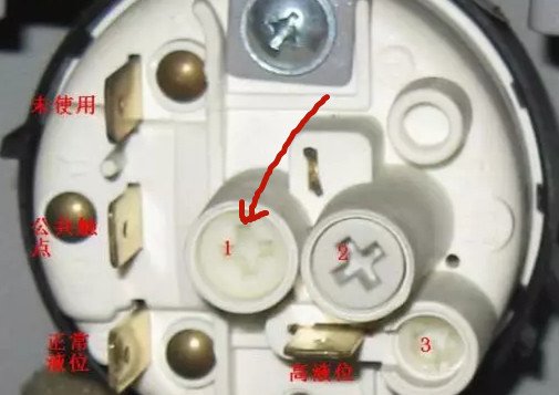 洗衣机水位传感器怎么调？
