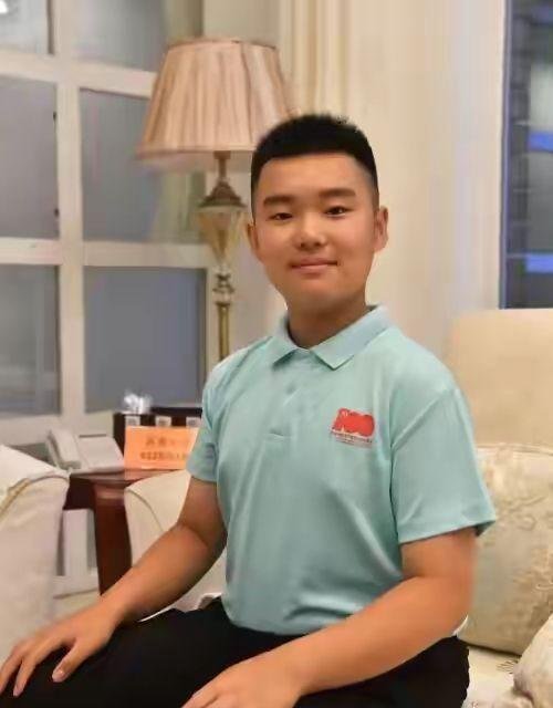 天安门广场四名领诵员是如何被选上的？看看他们都是谁！
