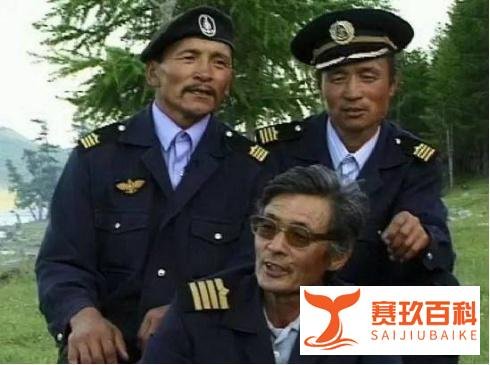 蒙古国没有领海，但是也有海军编制，有3艘船以及7名海军