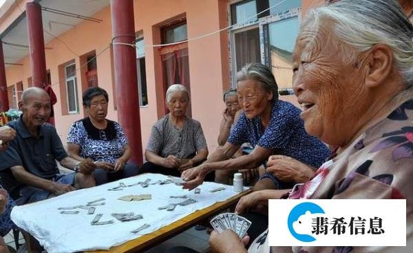10年近3亿人,最大退休潮到来,专家称当务之急是男女同龄退休