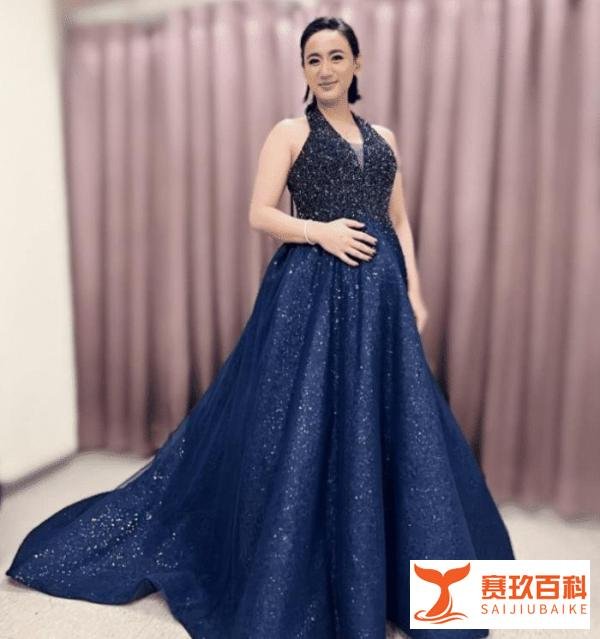 41岁女星结婚8年宣布怀孕!不惧高龄生娃危险,怀孕后仍坚持唱跳