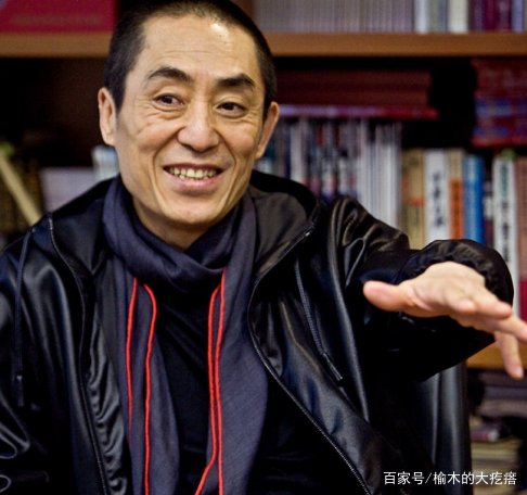 71岁张艺谋为娇妻庆生,送花大秀恩爱,他们夫妻之间的感情如何?