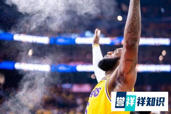 詹姆斯退休计划要推迟了，经纪人发话：詹姆斯可以打到44-45岁