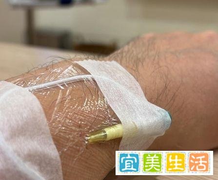 43岁周杰伦生病住院，疑心脏出问题，昆凌连夜发文曝光现状