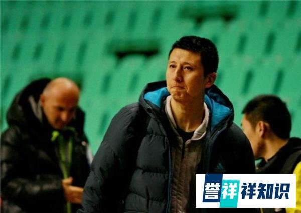 还记得中国男篮的耻辱“偷笑门”事件吗？朱芳雨等人挤兑郭士强？