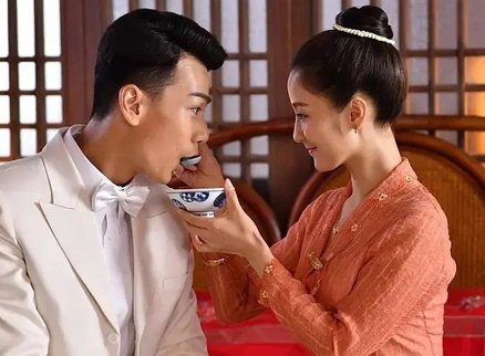 《小娘惹》菊香和山本洋介是怎么走到一起的 菊香的母亲是什么身份