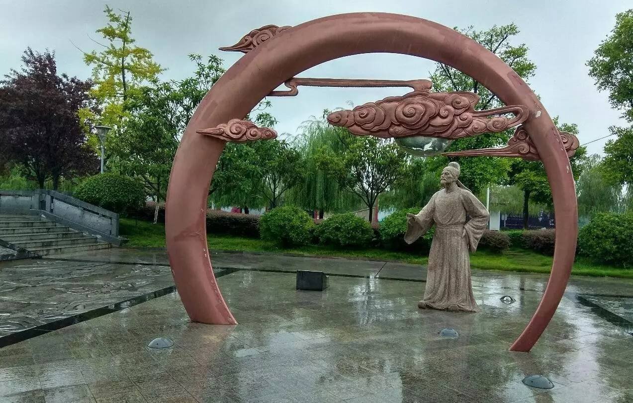为什么在杜甫的诗词中没有出现一次“闲”这个字?