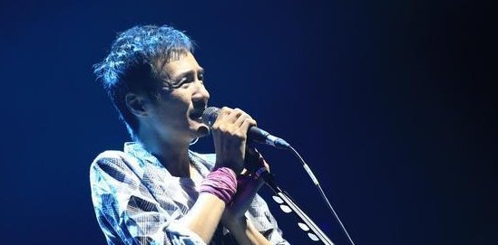 朴树九月里的英文歌词全译出来,还有 radio in my head什么意思？