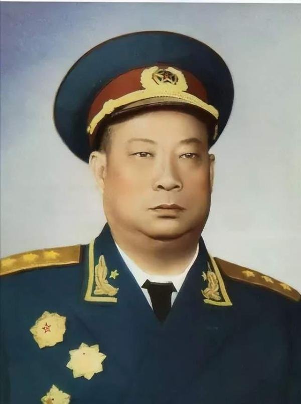 贺姓有14位开国将军，有一对是同胞兄弟，最长寿的是贺晋年少将！