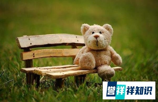 父母离异家庭贫困,6岁自闭症男孩深夜被爷爷遗弃,究竟谁更可怜?